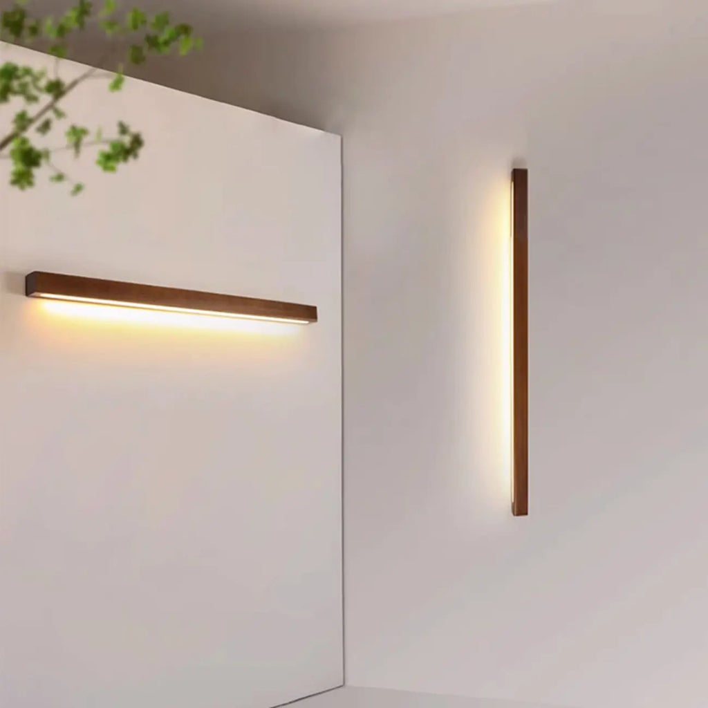 Applique murale LED linéaire minimaliste en bois pour intérieur