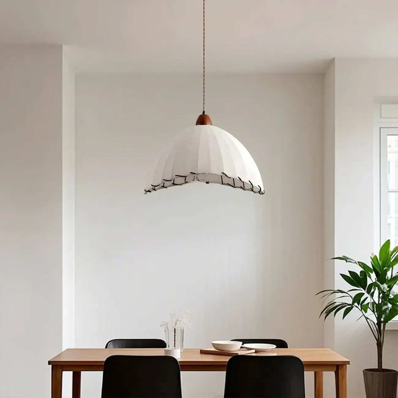 Suspension en forme de dôme avec corde en tissu blanc pour usage résidentiel