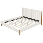 Ensemble de chambre à coucher 3 pièces : cadre de lit avec tête de lit épaisse capitonnée en bouclette, pieds en bois massif, ensemble de 2 tables de chevet avec porte coulissante de style grange.