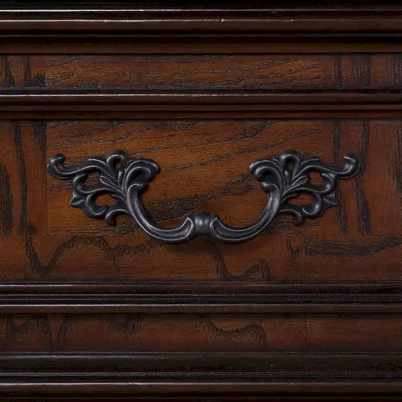 Ensemble de chambre à coucher traditionnel Eugene 6 pièces en bois massif de Furniture of America