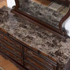 Ensemble de chambre à coucher traditionnel Eugene 6 pièces en bois massif de Furniture of America