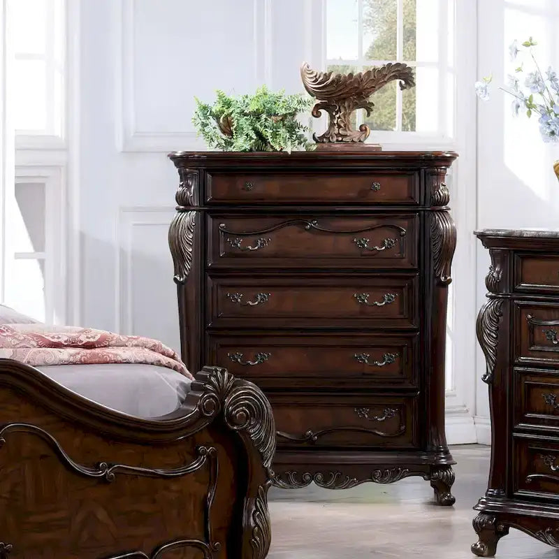 Ensemble de chambre à coucher traditionnel Eugene en bois massif, 6 panneaux, de Furniture of America