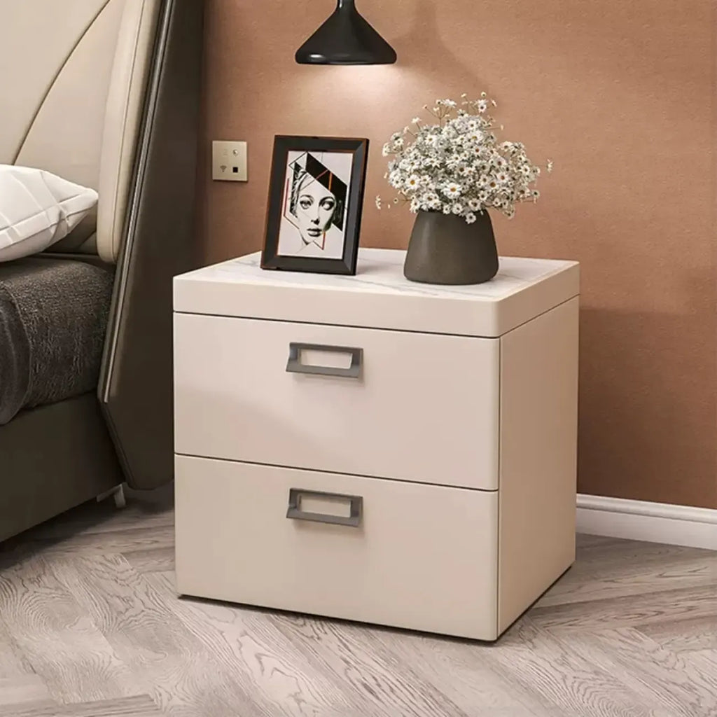 Table de chevet moderne à deux tiroirs en similicuir avec plateau en pierre