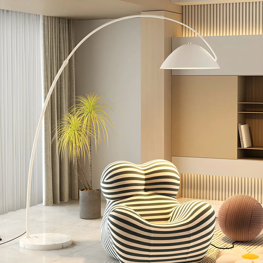 Grand lampadaire moderne minimaliste en métal à dôme arqué réglable