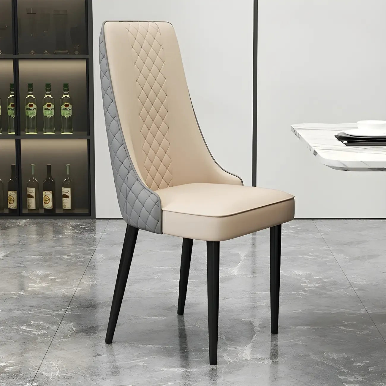 Chaise de salle à manger moderne en cuir avec dossier entièrement rembourré