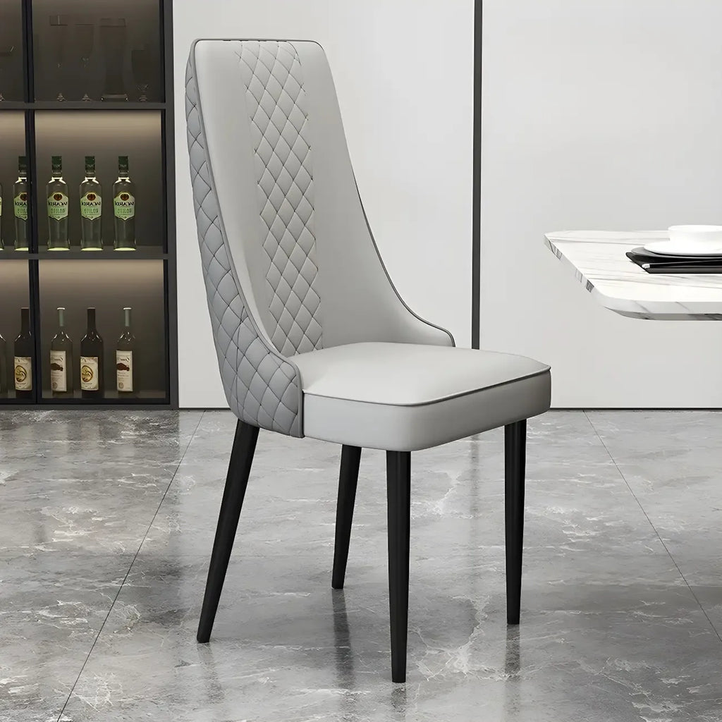 Chaise de salle à manger moderne en cuir avec dossier entièrement rembourré