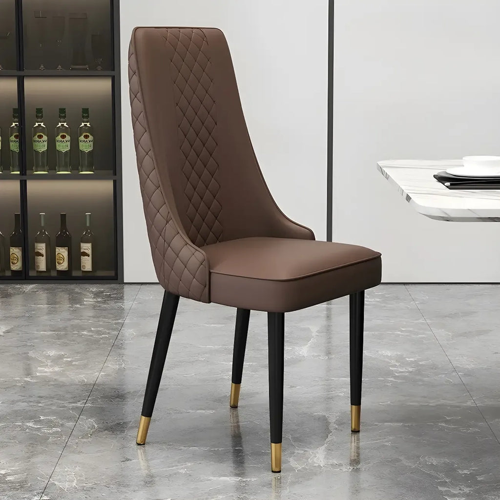 Chaise de salle à manger moderne en cuir avec dossier entièrement rembourré