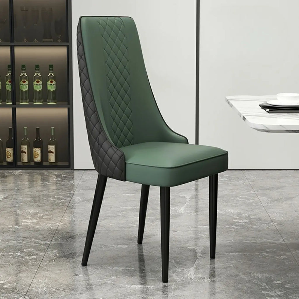 Chaise de salle à manger moderne en cuir avec dossier entièrement rembourré