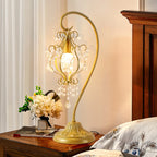 Lampe de table géométrique dorée à LED et cristal pour la décoration de chambre