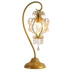 Lampe de table géométrique dorée à LED et cristal pour la décoration de chambre
