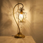 Lampe de table géométrique dorée à LED et cristal pour la décoration de chambre