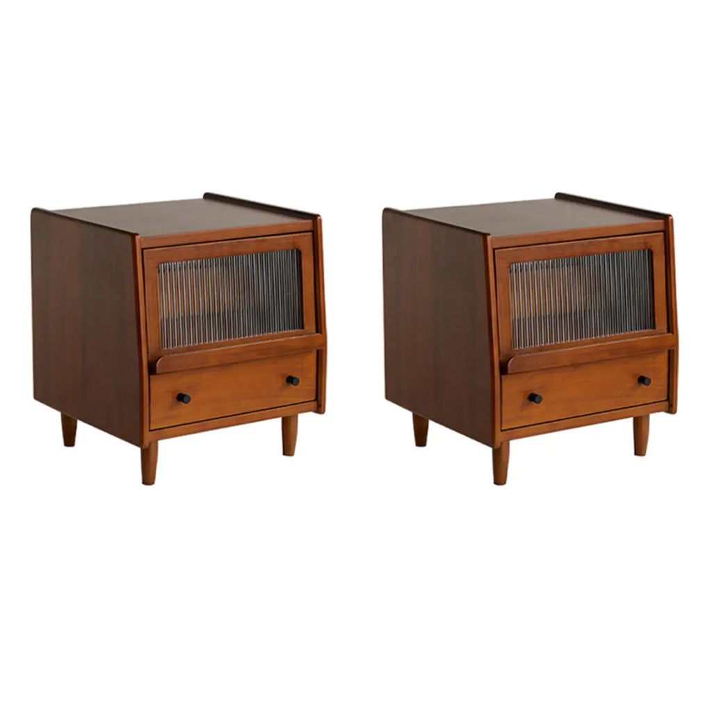 Table de chevet compacte en bois massif marron avec rangement