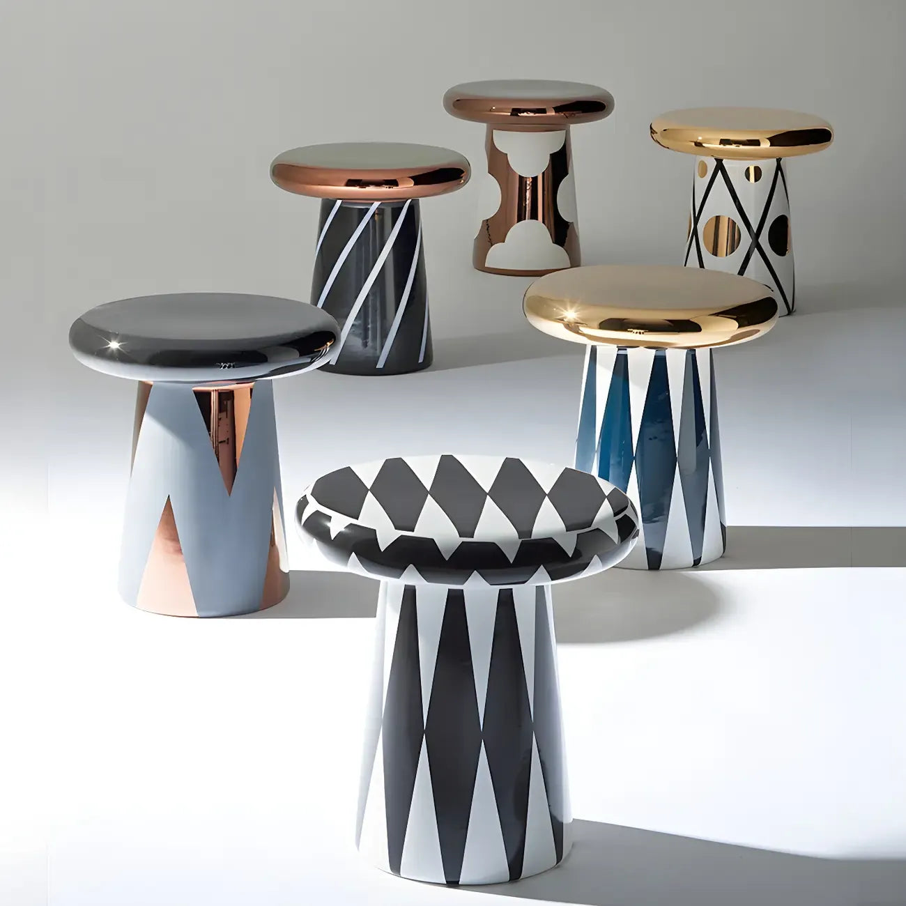 Table d'appoint ronde glamour en céramique or rose avec rangement
