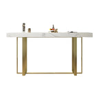 Table de bar glamour avec plateau en pierre blanche et structure en métal doré