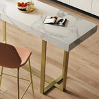 Table de bar glamour avec plateau en pierre blanche et structure en métal doré