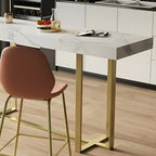 Table de bar glamour avec plateau en pierre blanche et structure en métal doré
