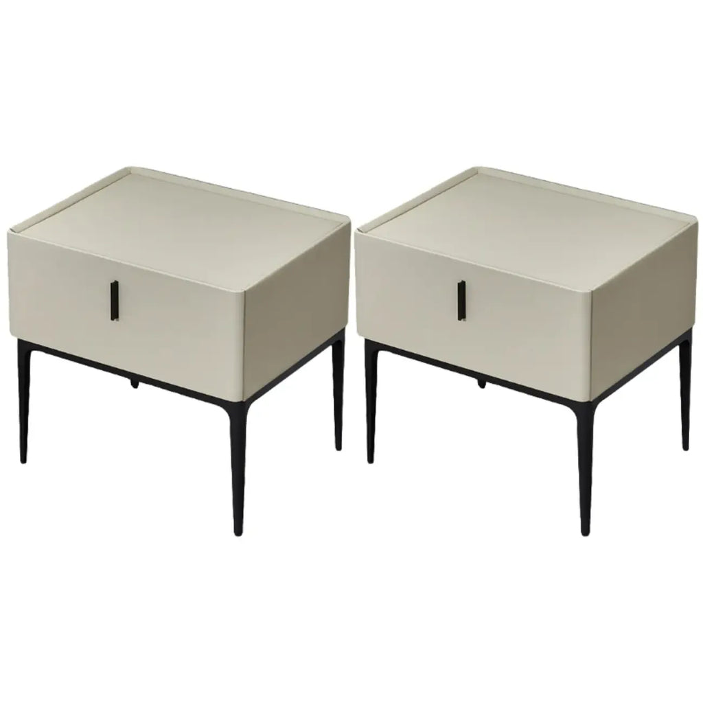 Table de chevet contemporaine à 4 pieds en similicuir beige avec tiroir