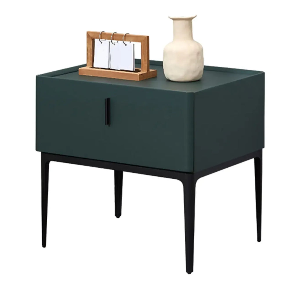 Table de chevet contemporaine à 4 pieds en similicuir beige avec tiroir