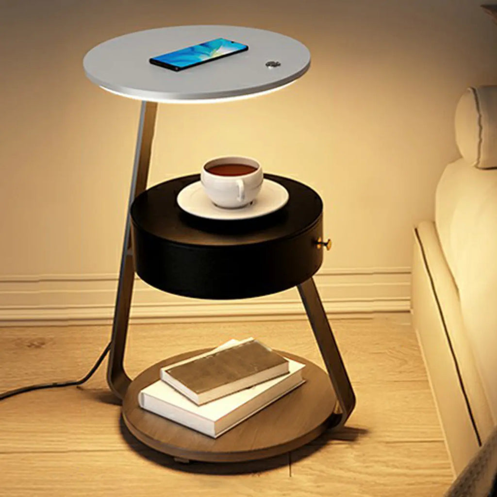 Table de chevet ouverte à 3 niveaux avec plateau en faux marbre et éclairage intégré