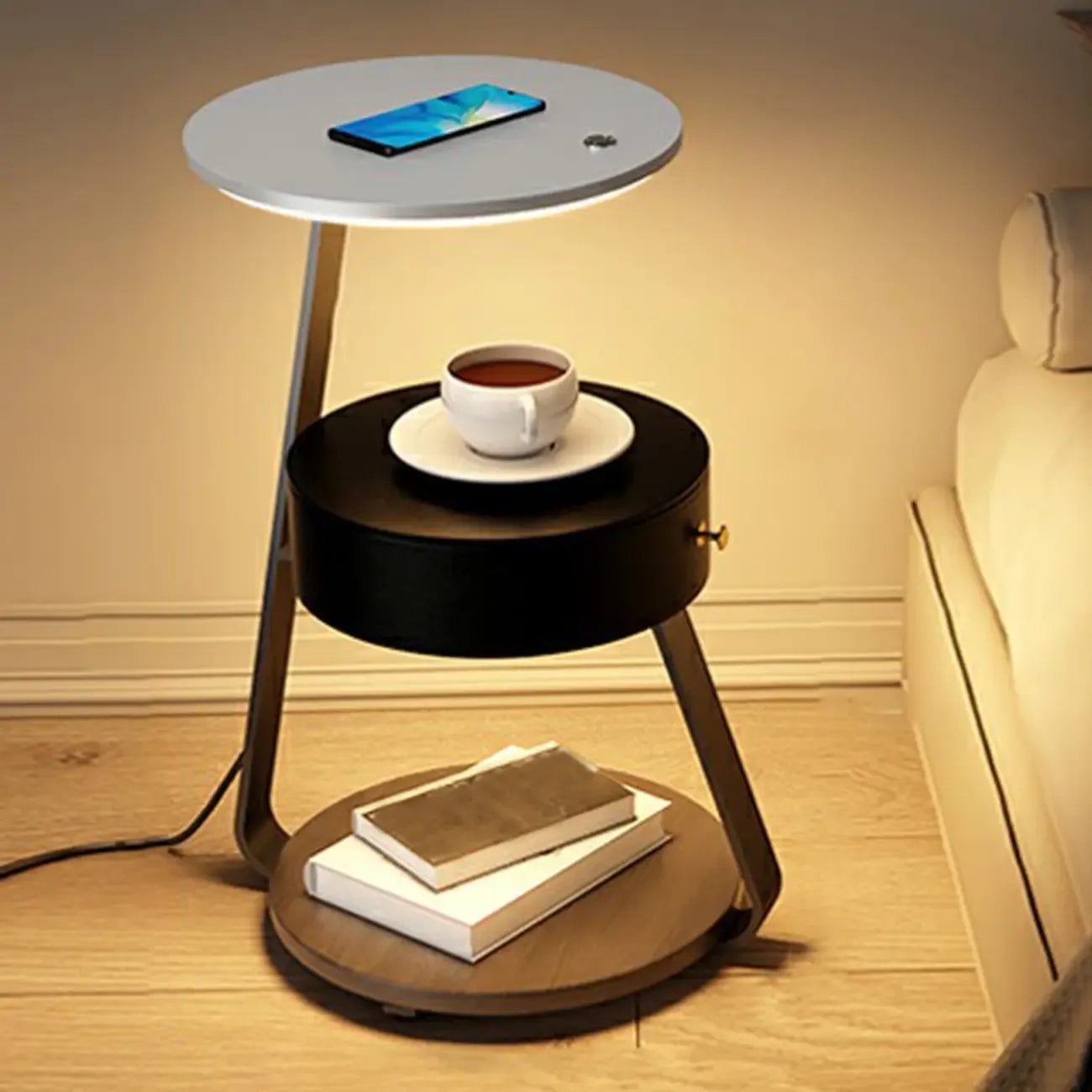 Table de chevet ouverte à 3 niveaux avec plateau en faux marbre et éclairage intégré
