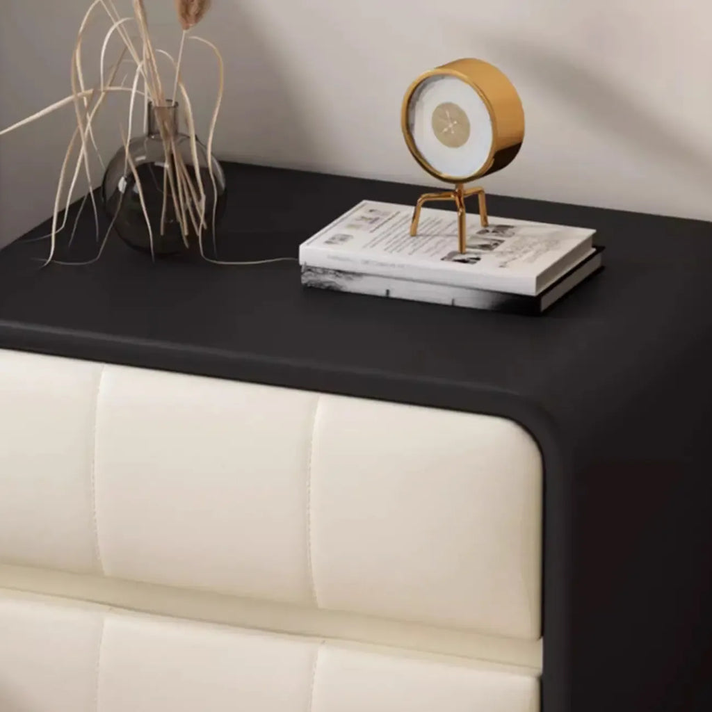Table de chevet moderne en cuir et bois, lignes douces, à 2 tiroirs