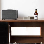 Meuble TV moderne en bois, long et à 4 tiroirs avec portes