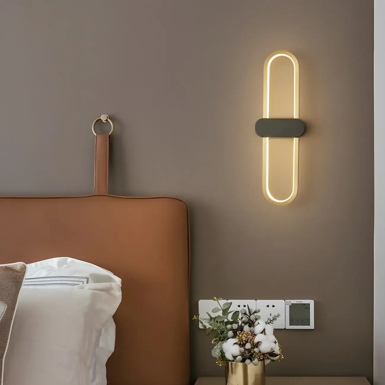 Applique murale ovale classique à LED pour salle de bain, avec support mural.