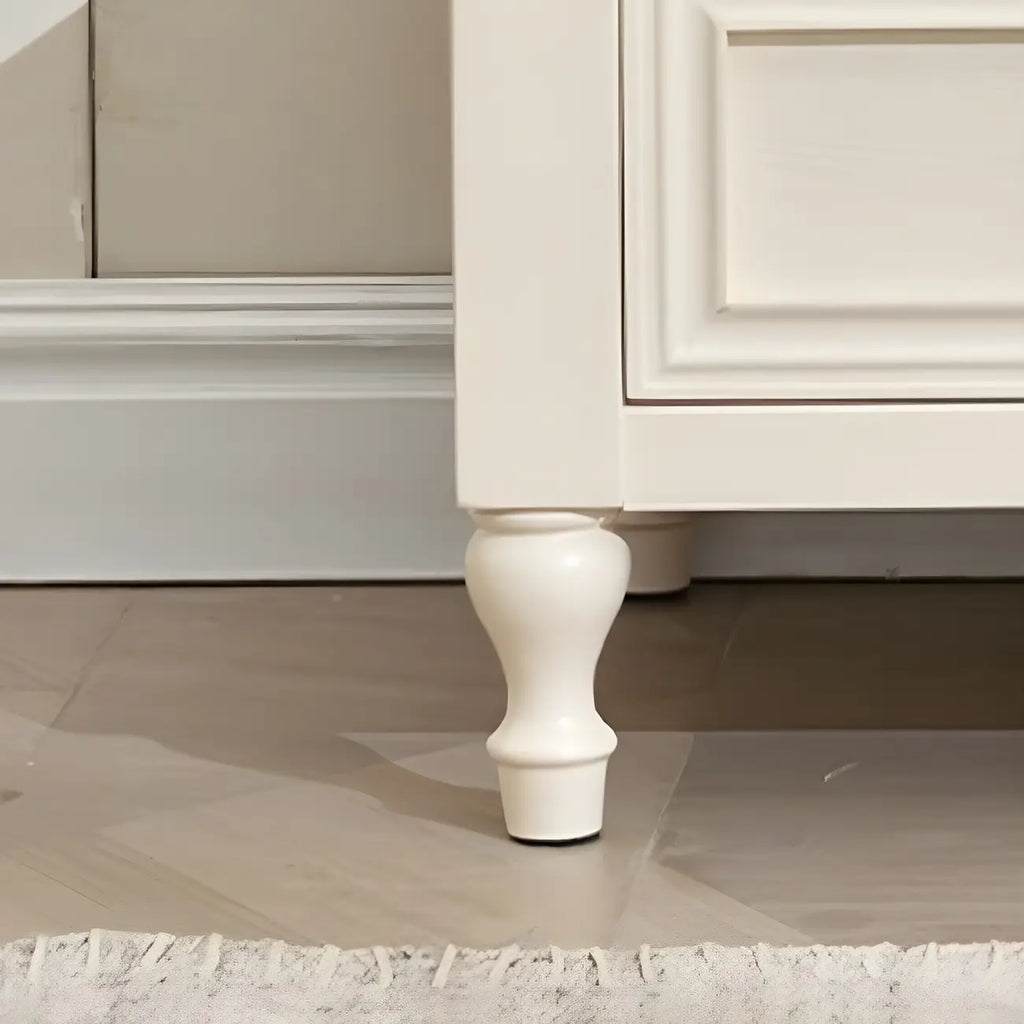 Table de chevet élégante en bois blanc avec tiroir et rangement ouvert