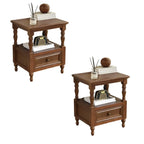 Table de chevet élégante en bois blanc avec tiroir et rangement ouvert