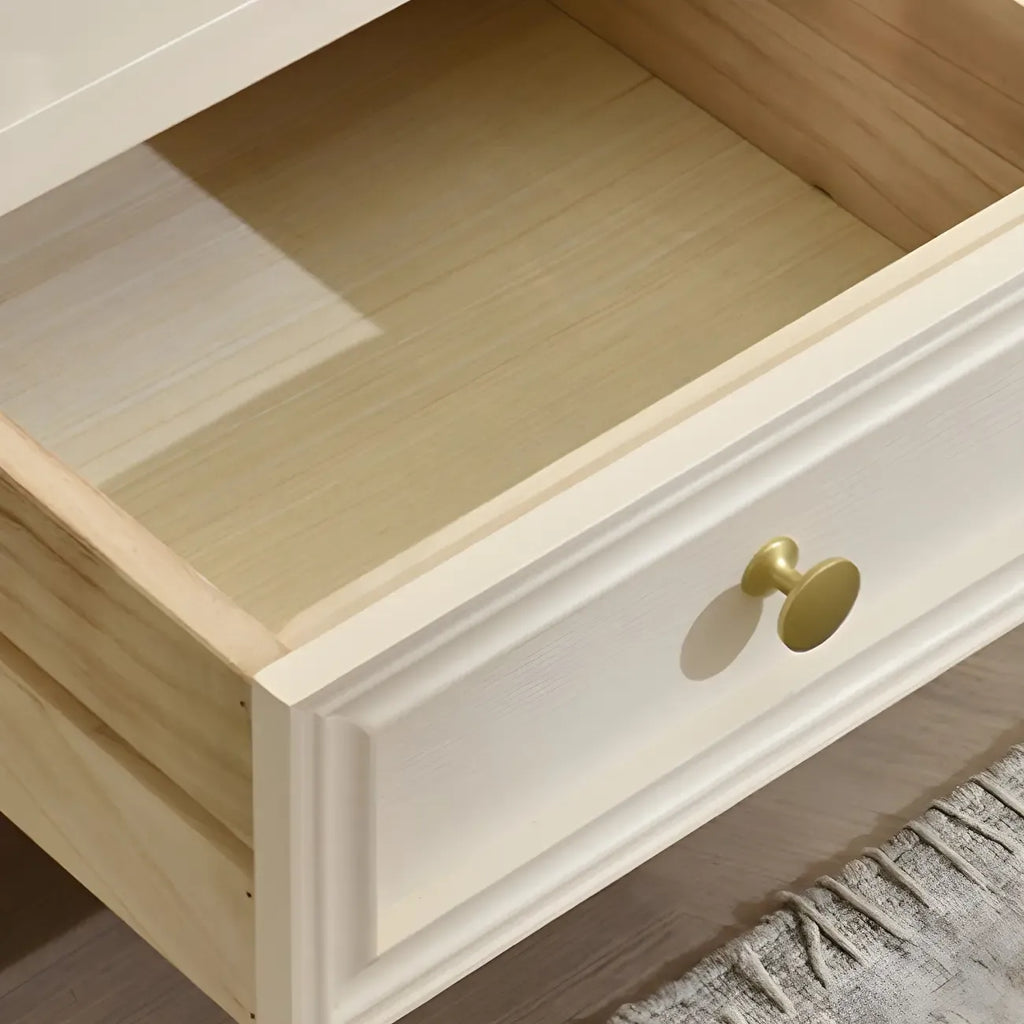 Table de chevet élégante en bois blanc avec tiroir et rangement ouvert