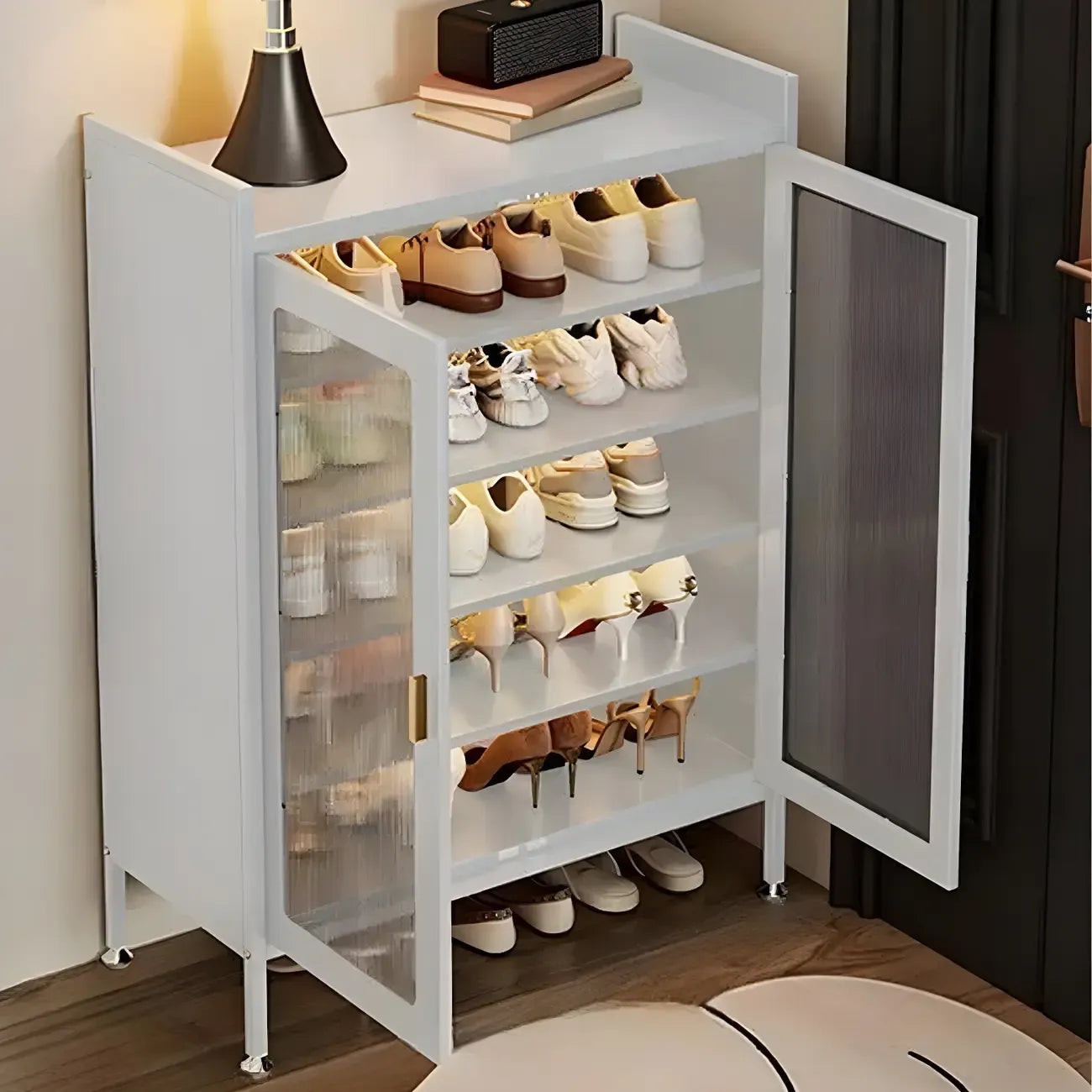 Armoire à chaussures élégante en métal gris avec serrure à code pour entrée