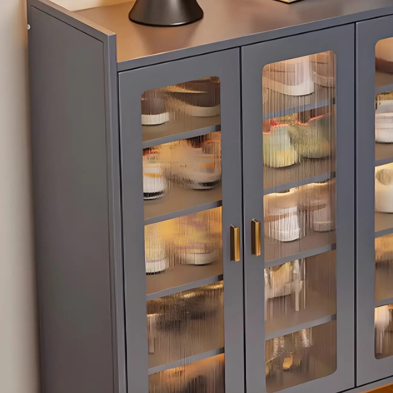 Armoire à chaussures élégante en métal gris avec serrure à code pour entrée