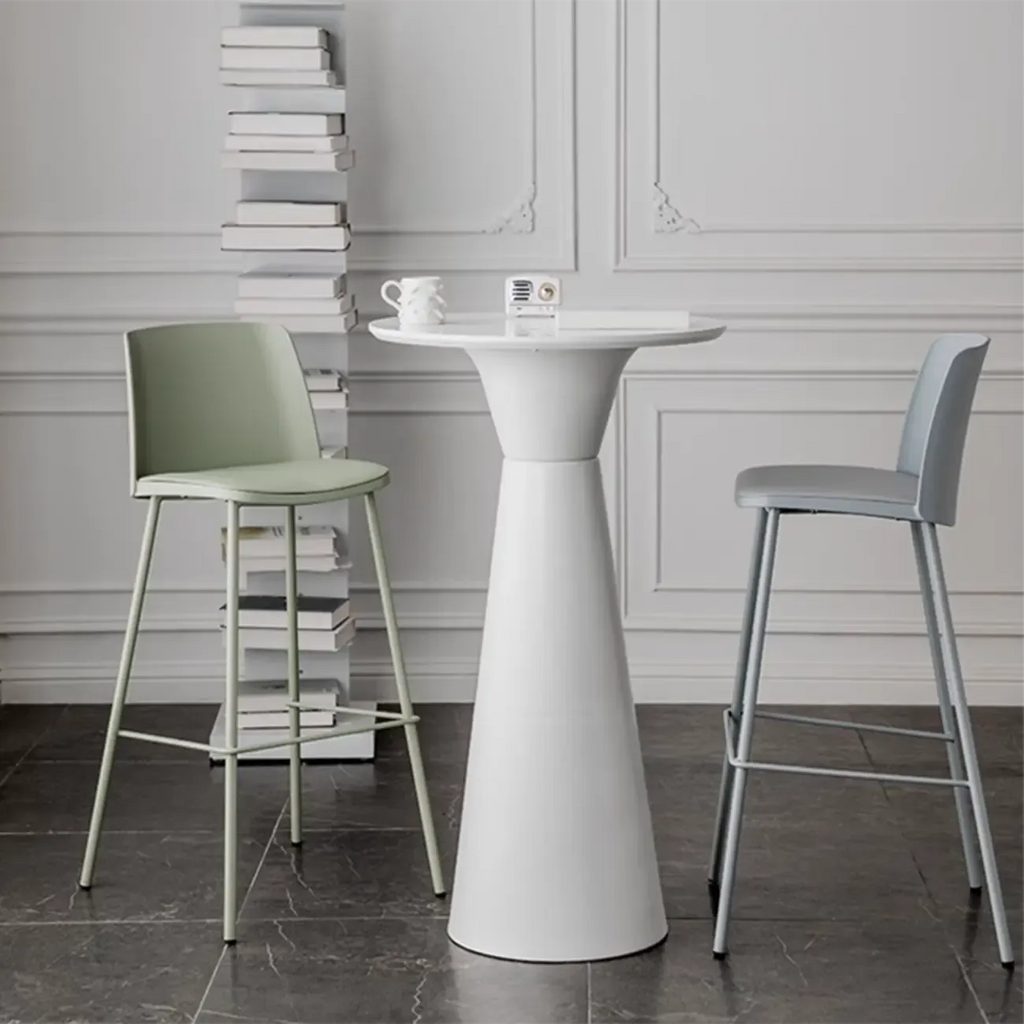 Élégante table de bar ronde sur piédestal en marbre blanc
