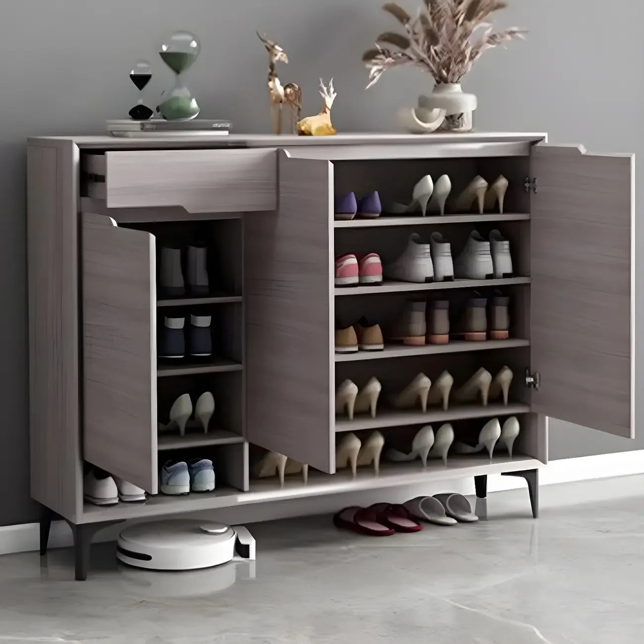 Meuble à chaussures contemporain en bois gris avec étagère inférieure