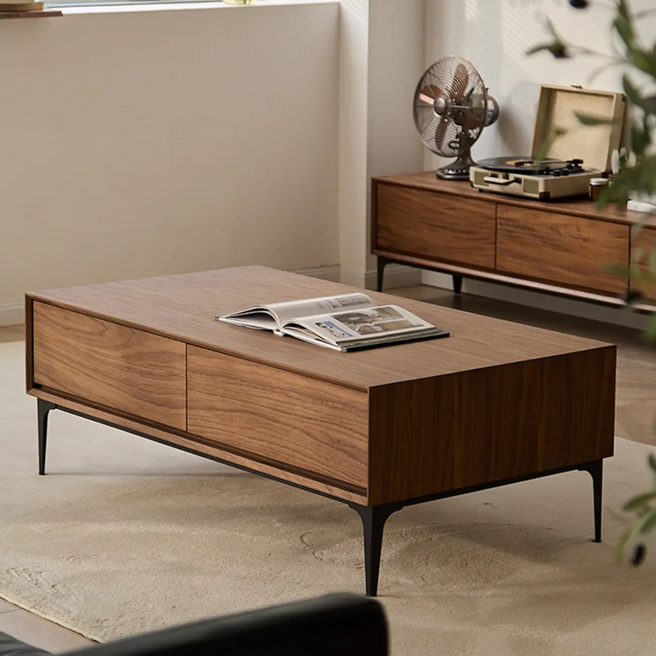 Grande table basse rectangulaire en bois marron imperméable à 4 tiroirs