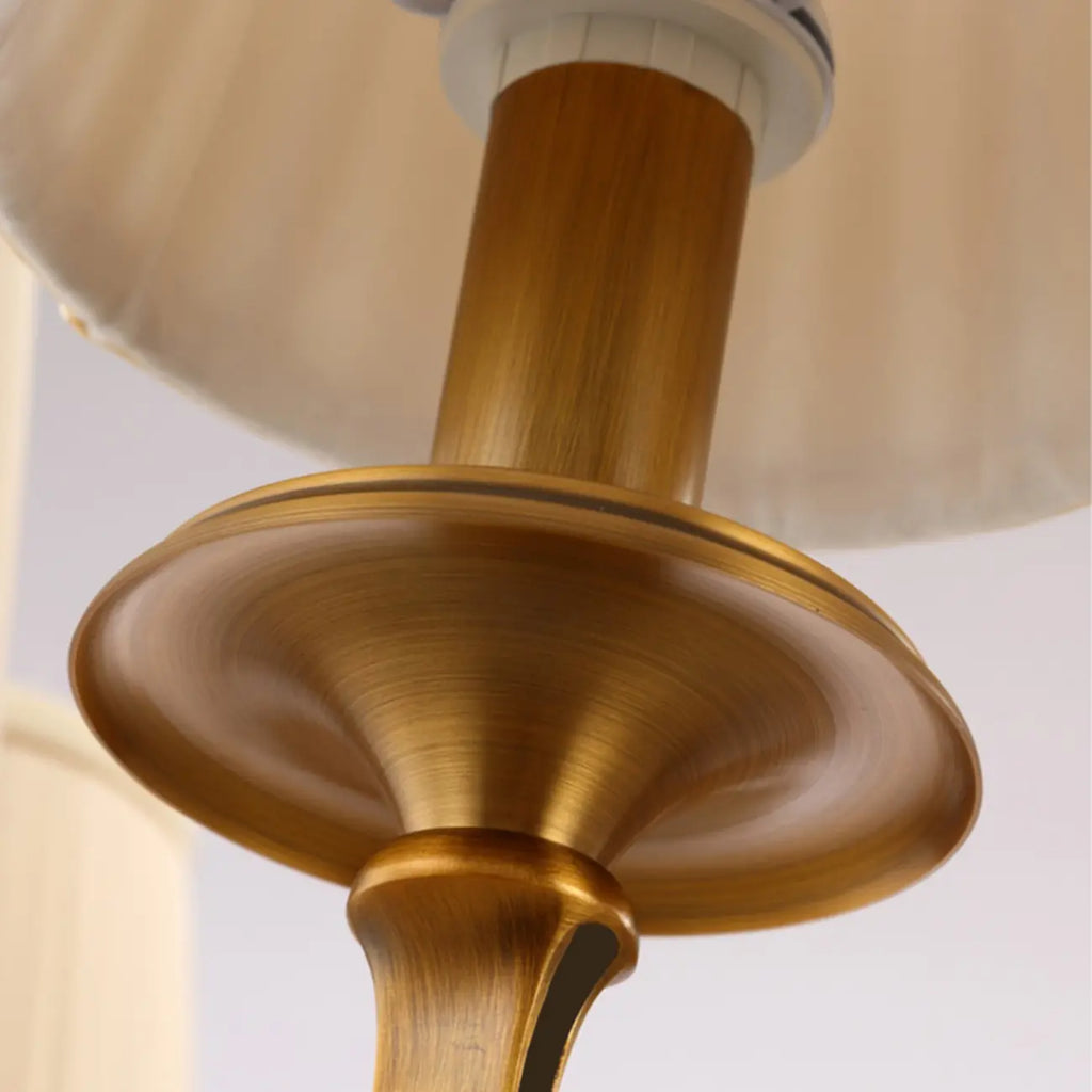 Lampadario a sospensione moderno regolabile color oro con paralume in tessuto