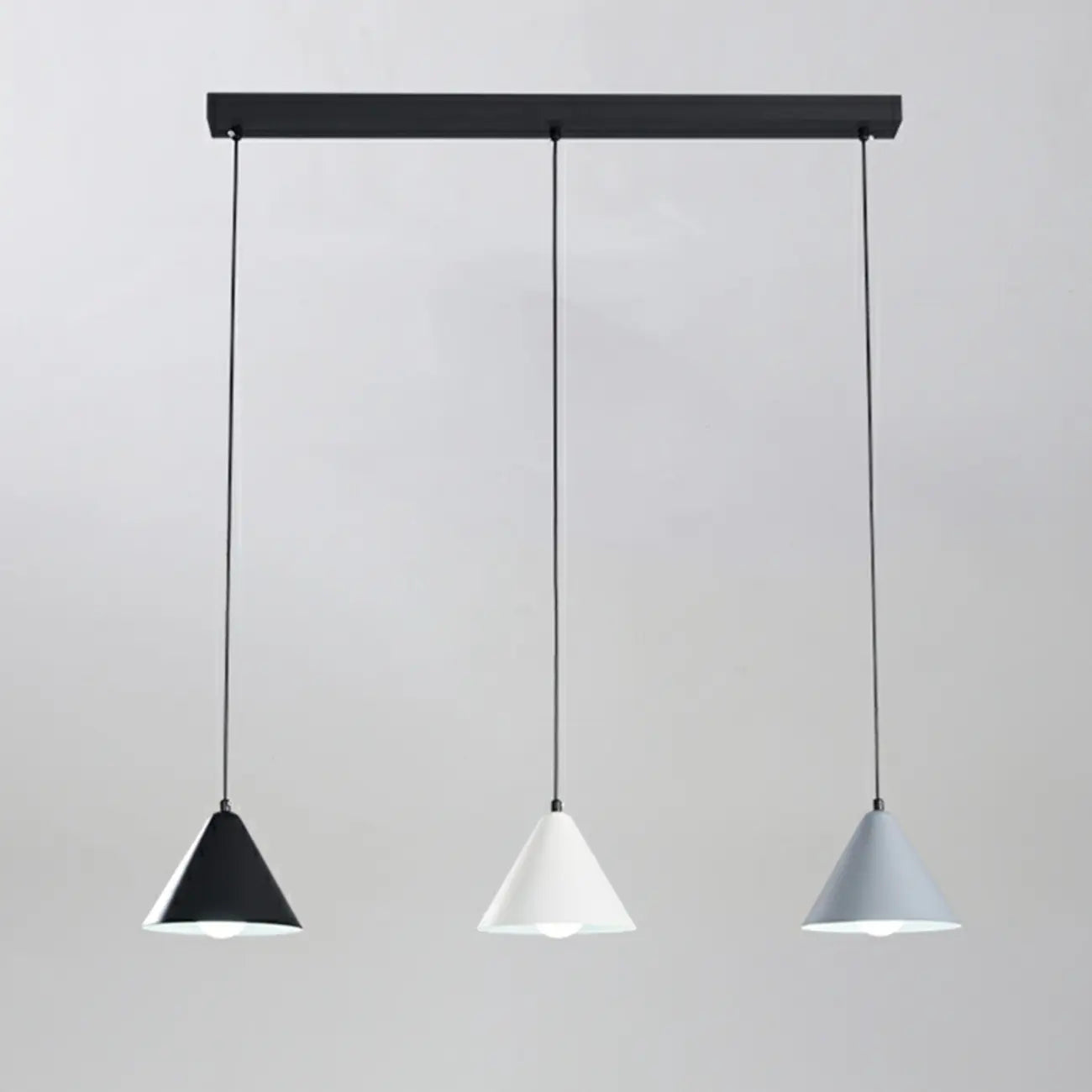 Suspension moderne à 3 lumières multicolores en forme de cône pour îlot de cuisine