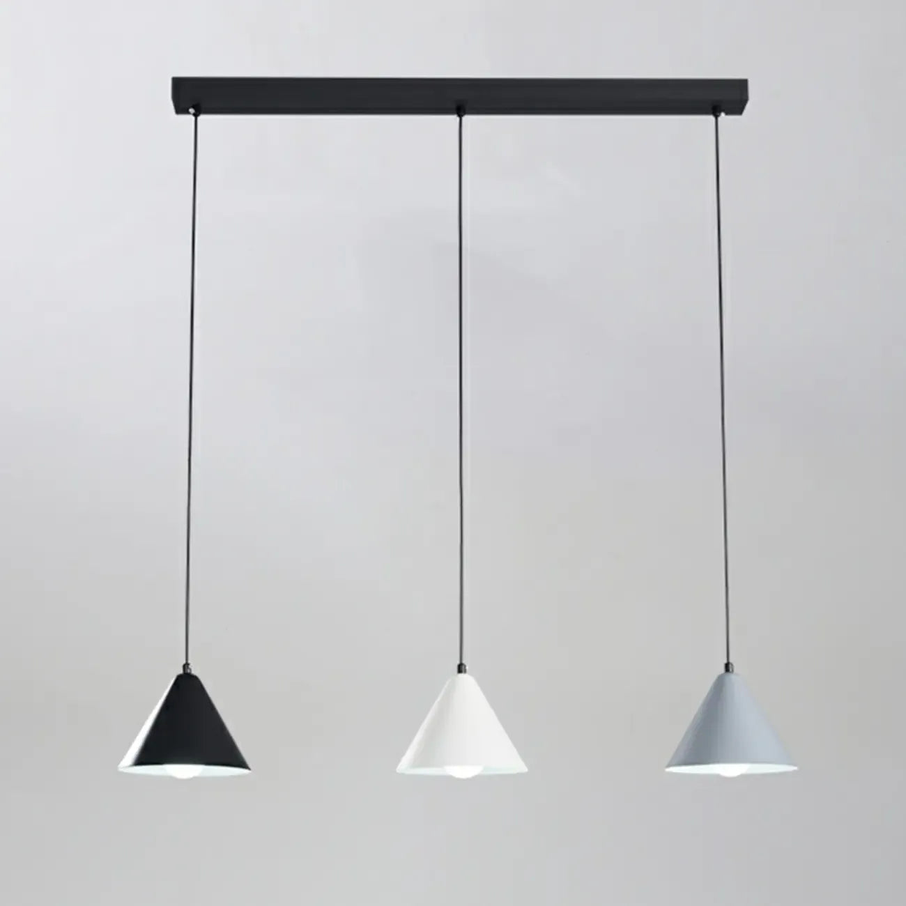 Suspension moderne à 3 lumières multicolores en forme de cône pour îlot de cuisine