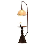 Lampada da terra ad arco regolabile in legno a cupola beige con tavolo