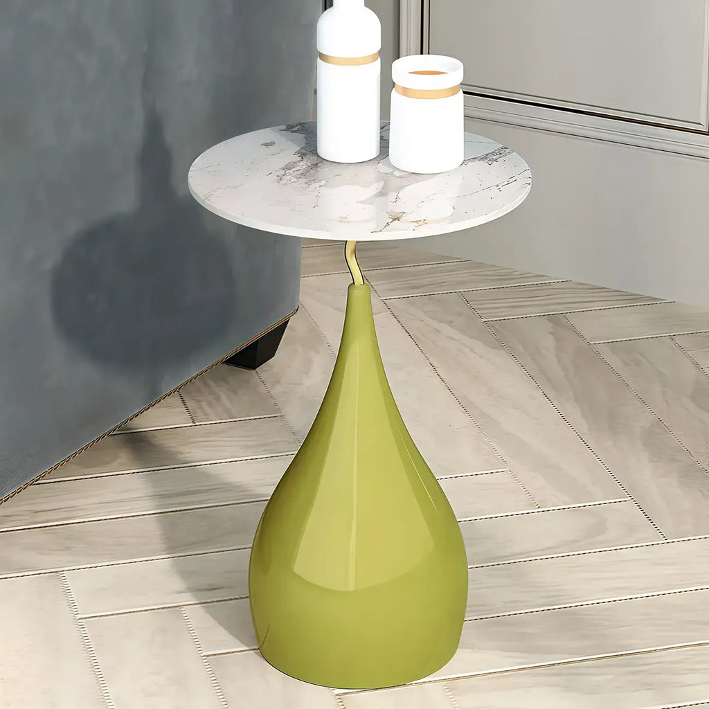 Table d'appoint ronde en pierre brune de style scandinave