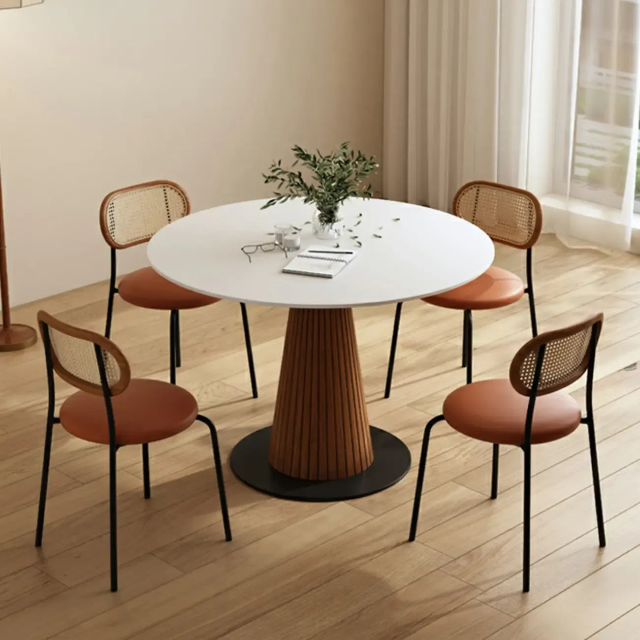 Table de salle à manger ronde scandinave en pierre blanche et bois brun