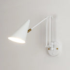 Applique murale minimaliste blanche à bras articulé pour la lecture au chevet