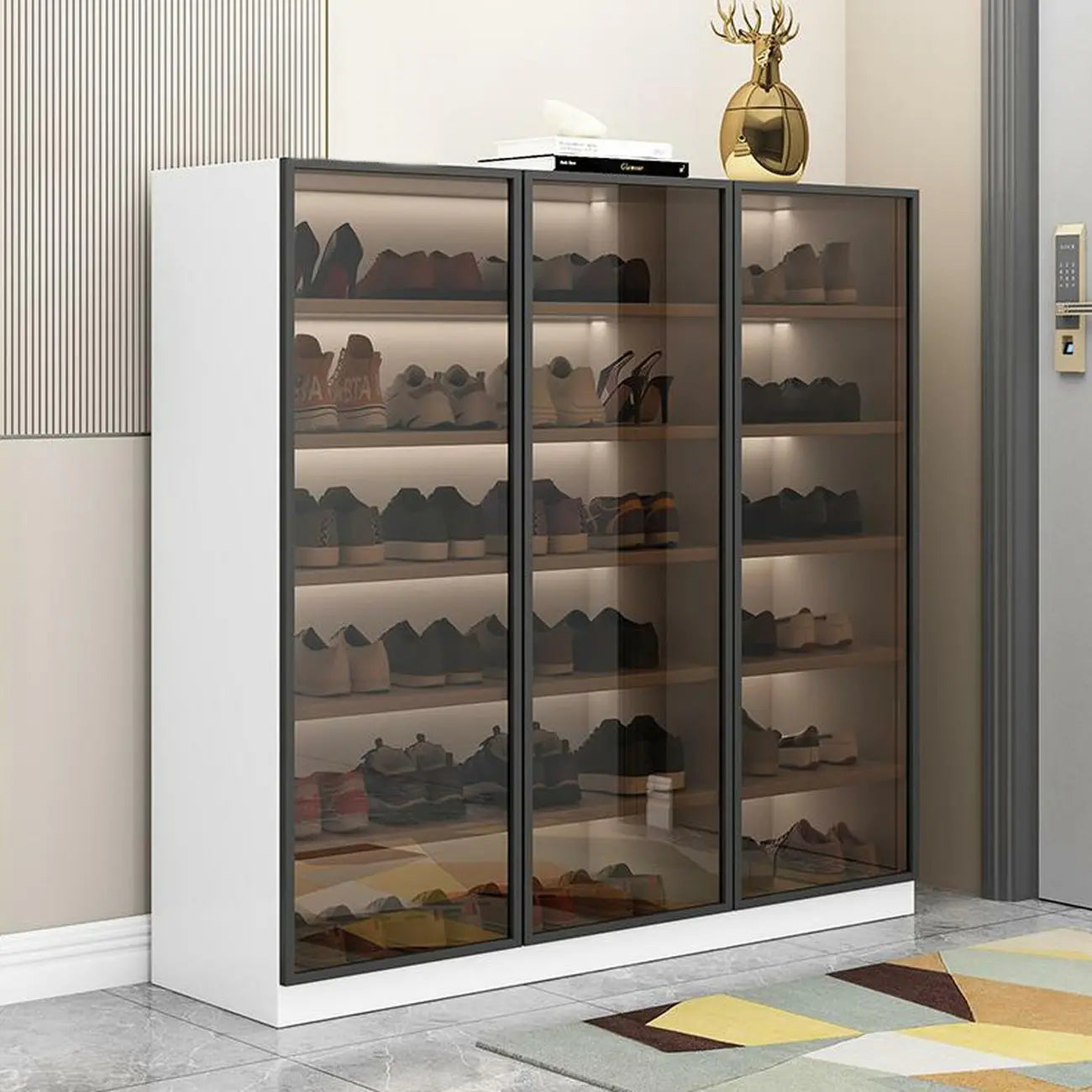 Meuble à chaussures gris/blanc glamour avec portes vitrées