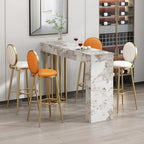 Tables de bar à piédestal en métal doré et finition pierre frittée glamour