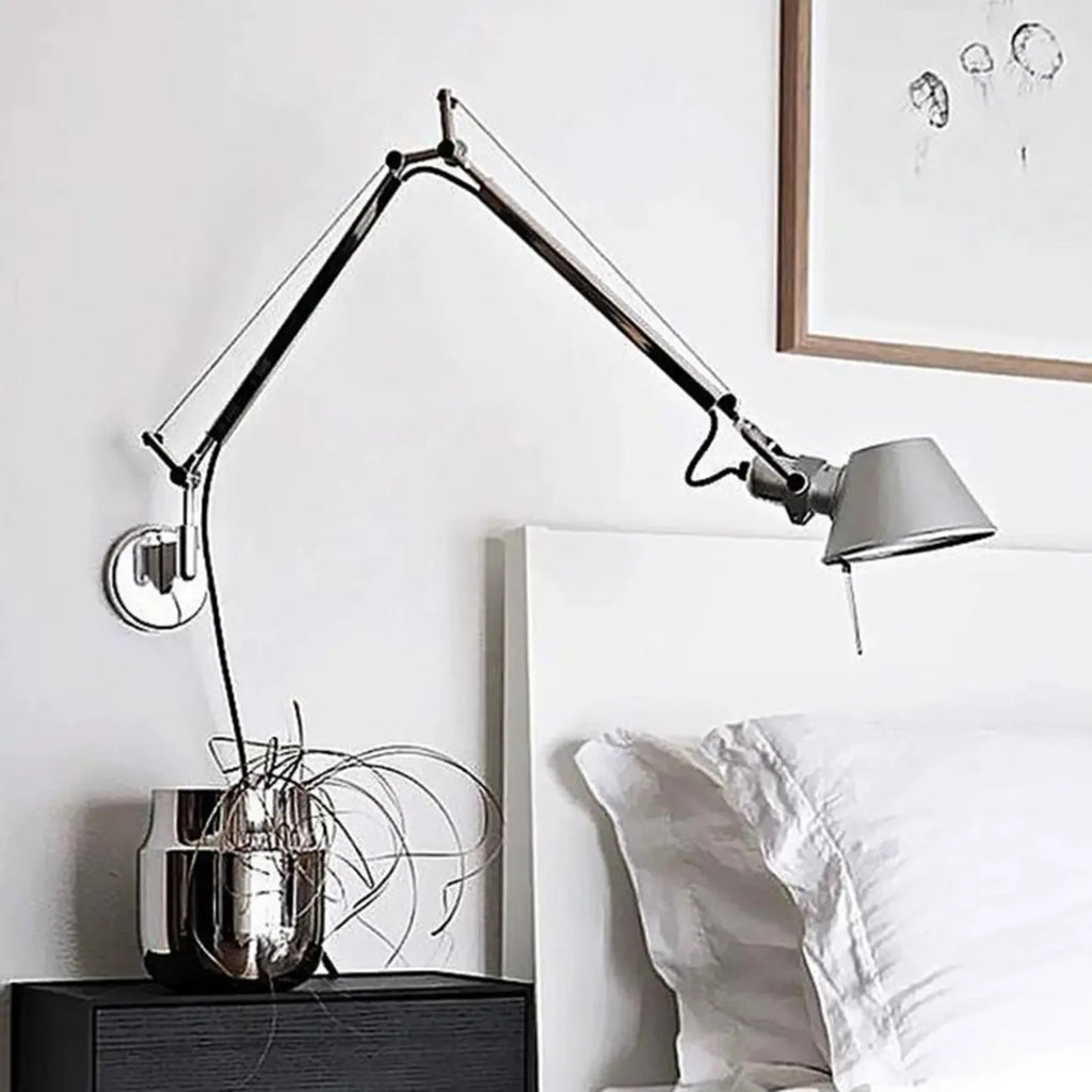 28.5 Lampada da parete moderna nera a braccio orientabile per interni