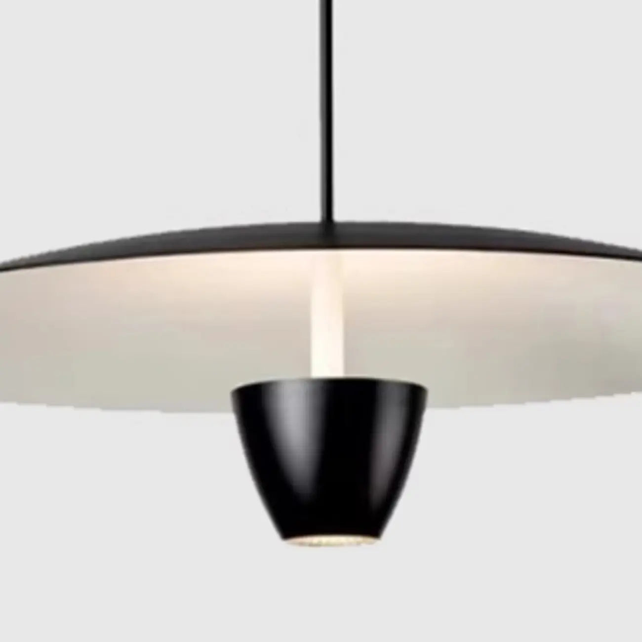 Suspension LED moderne en métal noir pour îlot de cuisine