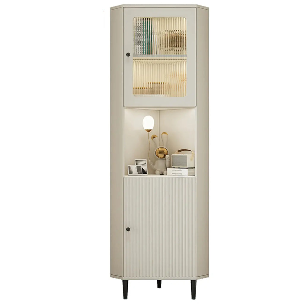 Élégant meuble d'angle en bois et verre à rayures avec plateau en faux marbre