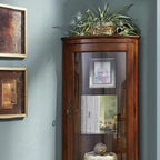 Meuble d'angle classique en bois d'hévéa brun avec porte vitrée