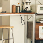 Tables de bar modernes en bois brun et métal argenté