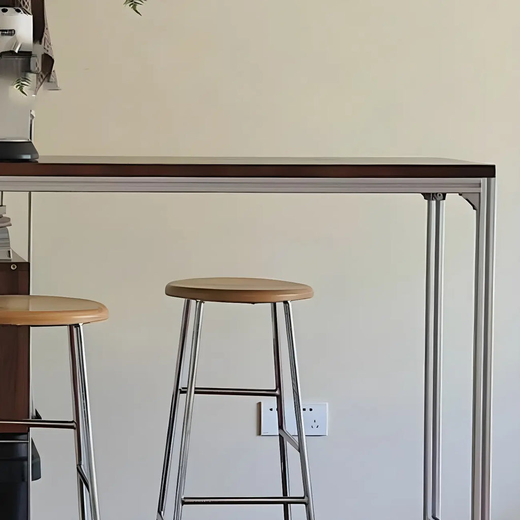 Tables de bar modernes en bois brun et métal argenté